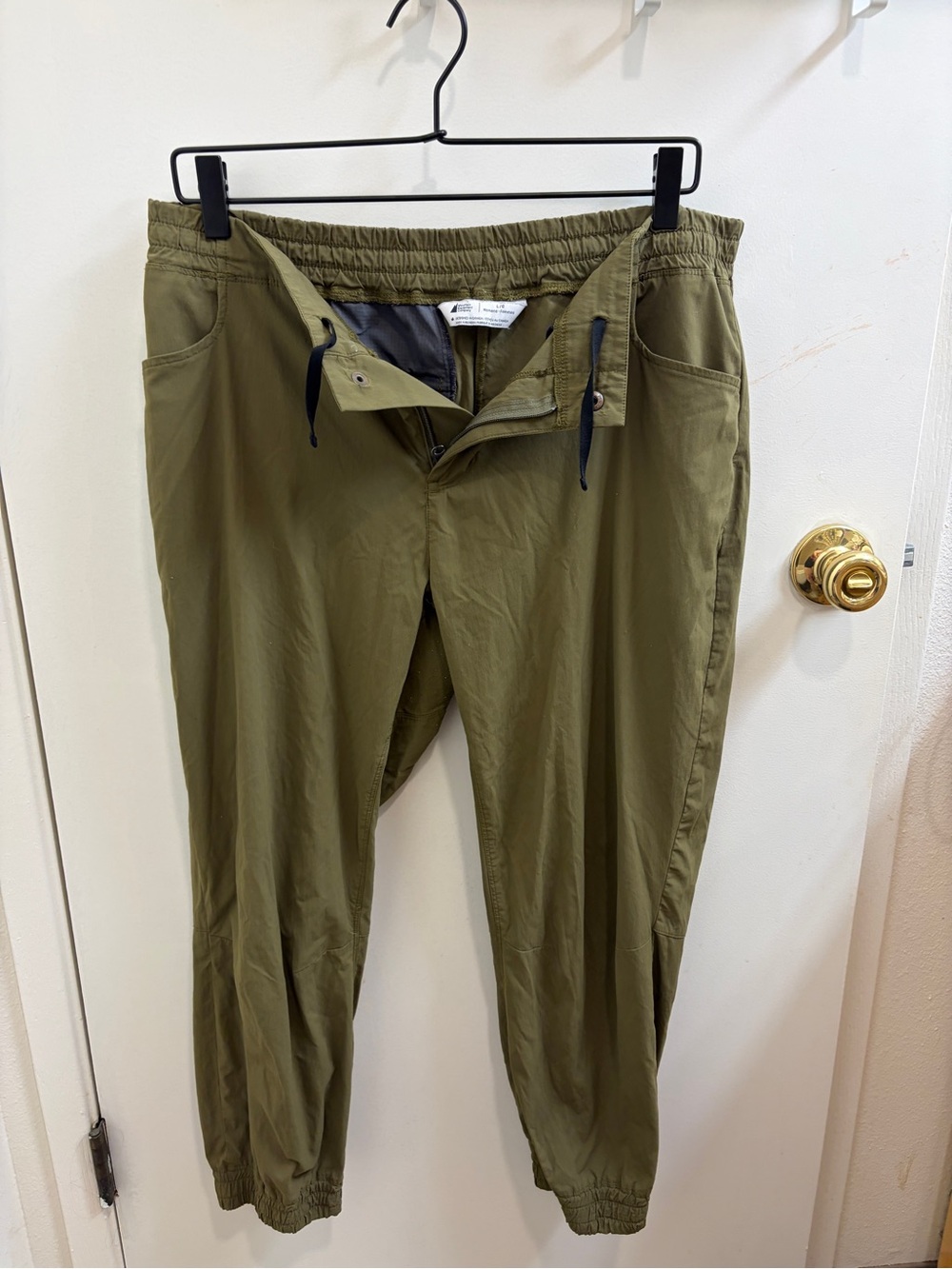MEC (Mountain Equipment Company) Tech Pants — Women’s Size L